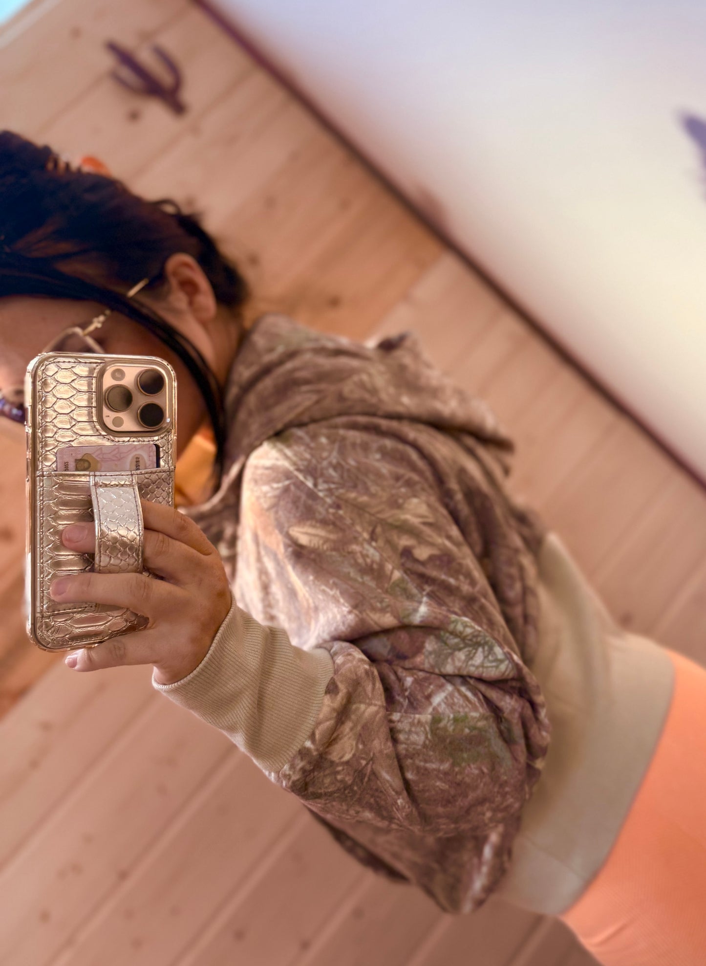 Can’t See Me Top