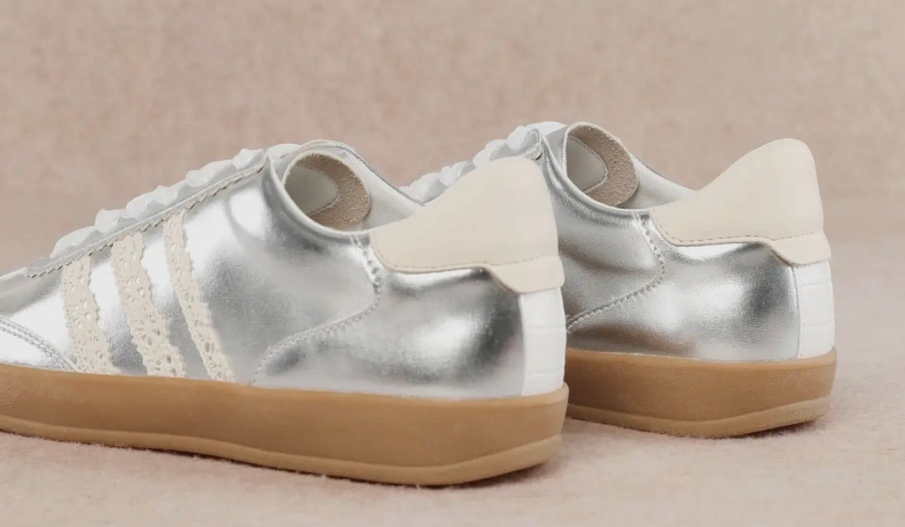 Romantic Lace Metallic Shoes