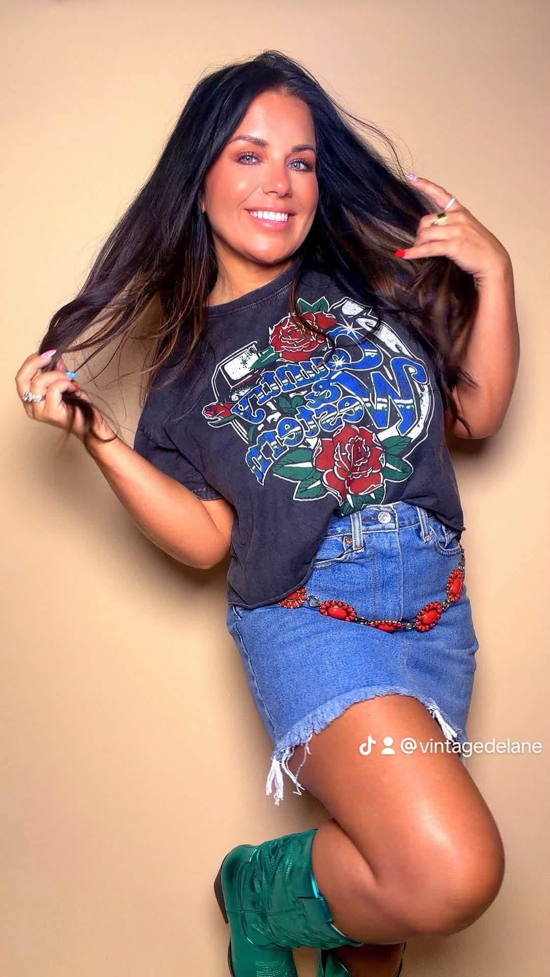 The Wild Rose Western Tee
