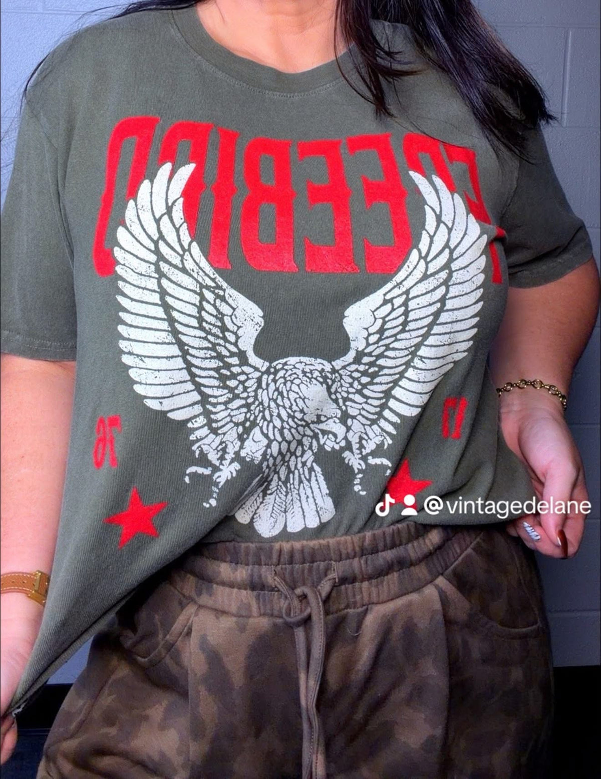 REBEL SOUL GRAPHIC TEE